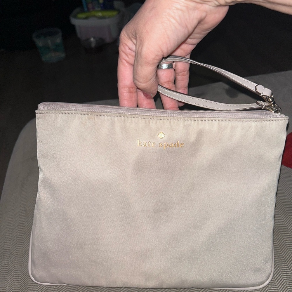 Kate Spade Taupe EUC Nylon Leather Trim  Wristlet Clutch